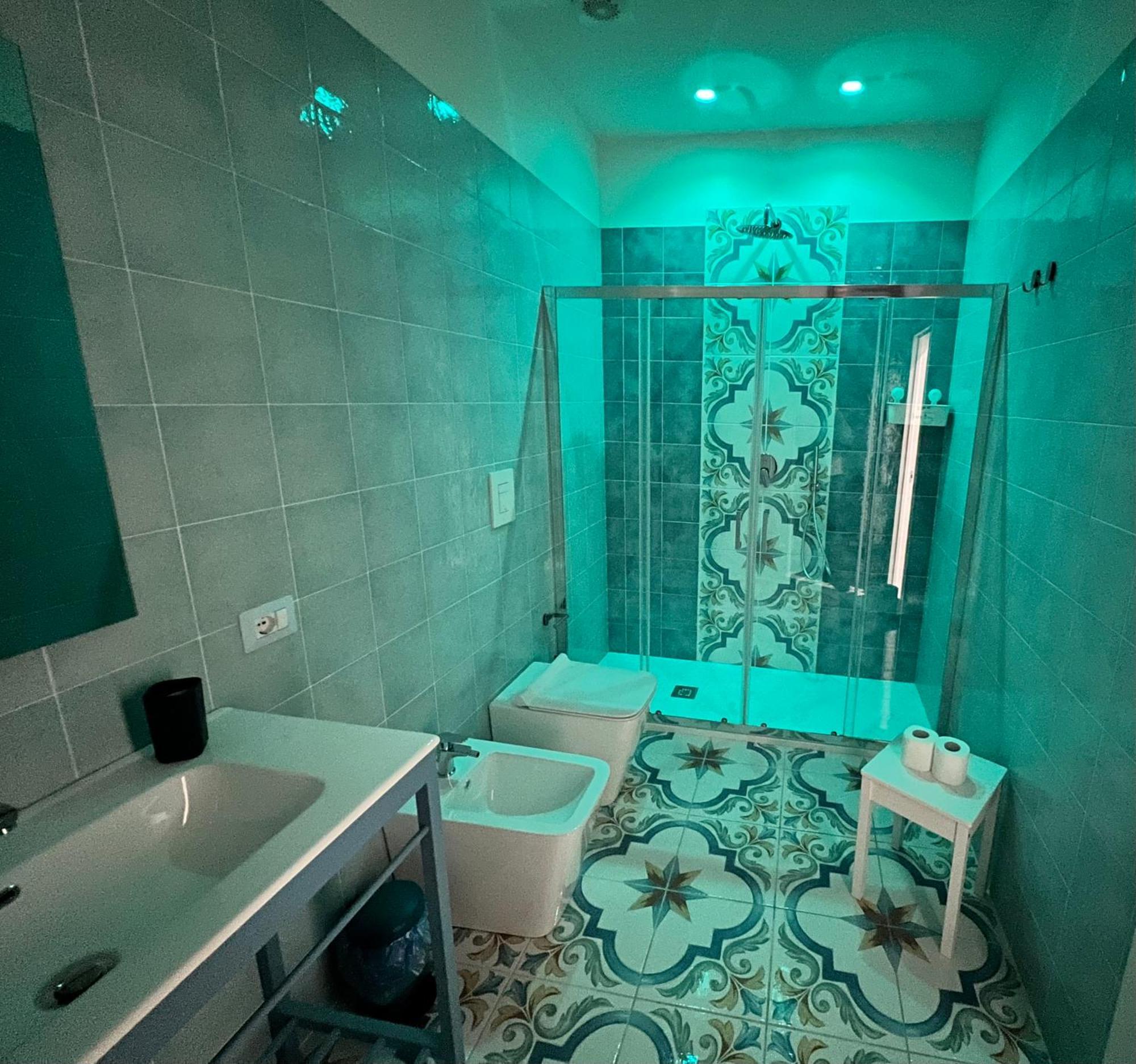 Dei Gerolomini Hotel Napoli Bagian luar foto